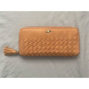 Roots Canada Weave Leather Wallet